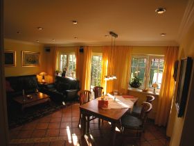 .29 Fischerhaus Wohnzimmer (3).JPG
